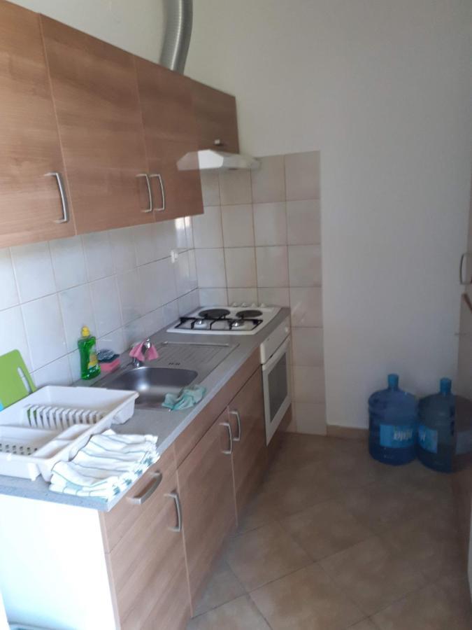 Udicarski Dom Usce Aljmas Ngoại thất bức ảnh